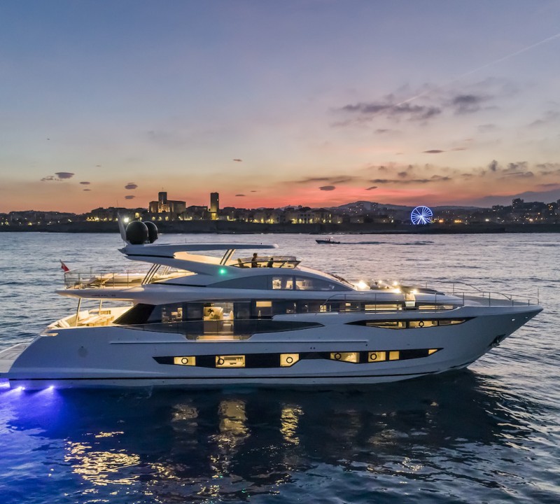 pearl 95 yacht charter